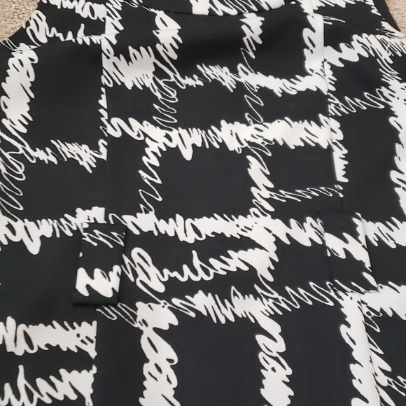 80's mod print m scribble squares scoopneck pencil - Picture 4 of 6